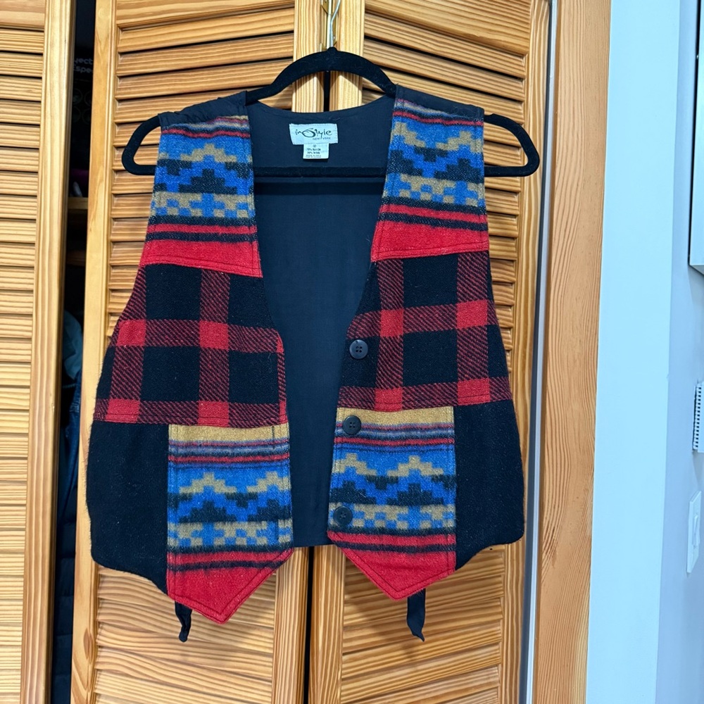 Colorful Patterned wool Vest